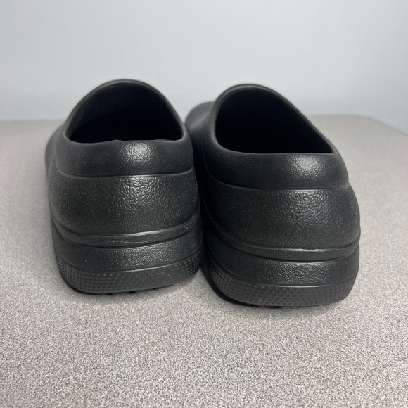 Crocs On The Clock Work Slipon Unisex-Adult Sandals Black - Picture 3 of 8